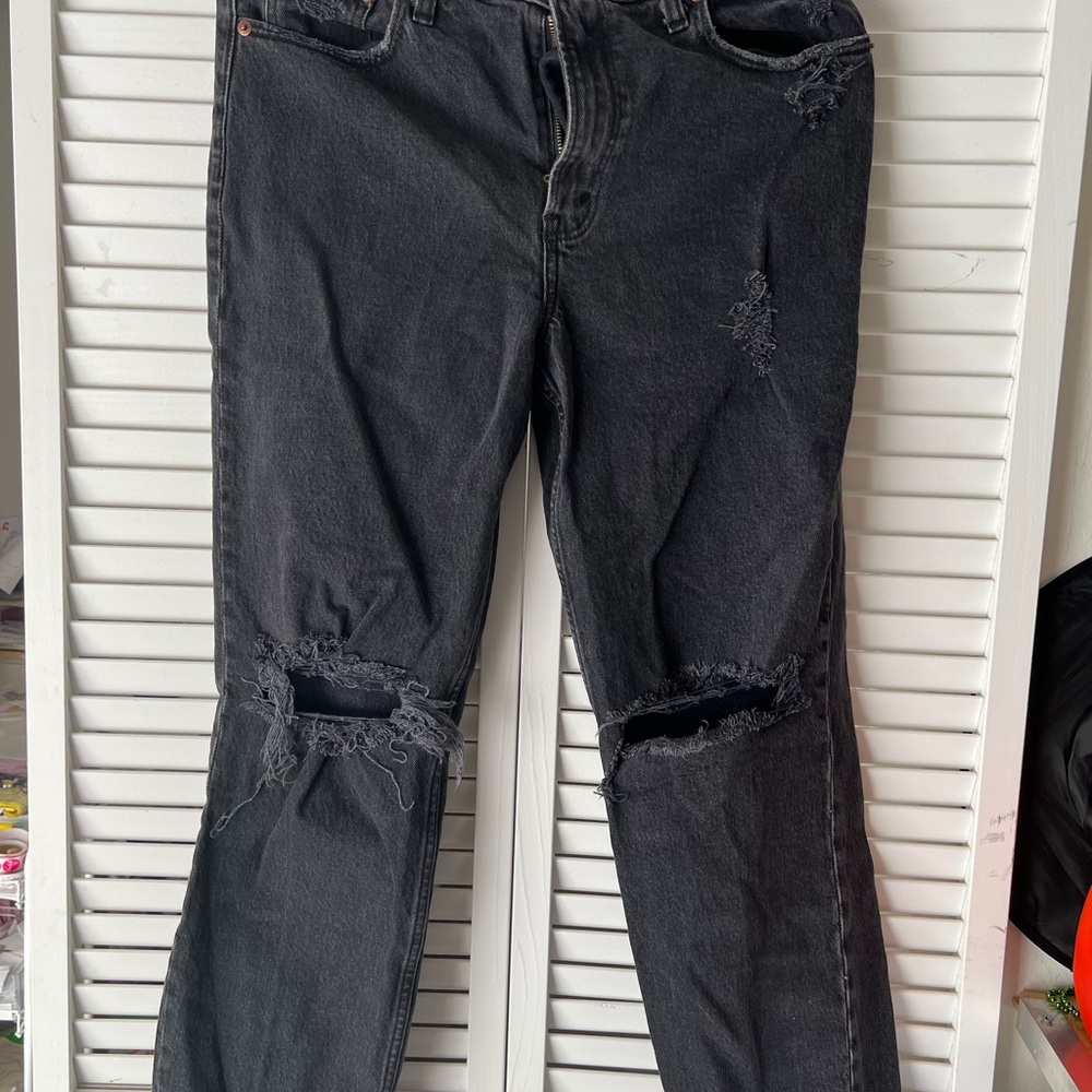 Abercrombie & Fitch The 90s Straight Ultra High Rise ripped Jeans Size 29